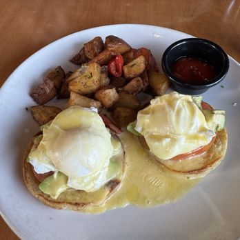 Cafe Murrayhill - Eggs Benedict - Breakfast & Brunch Near Me - Beaverton, Oregon Cafe Murrayhill - Eggs Benedict - Breakfast & Brunch Near Me - Beaverton, Oregon