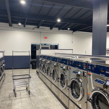 Mountain Coin Laundry - Clean and new! - Laundromat Near Me - Upland, California