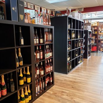 Wine Gourmet - Inside Wine Gourmet - Beer, Wine & Spirits Near Me - Roanoke, Virginia Wine Gourmet - Inside Wine Gourmet - Beer, Wine & Spirits Near Me - Roanoke, Virginia