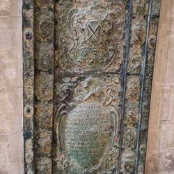 Stiftskirche St. Servatii - Grabplatte