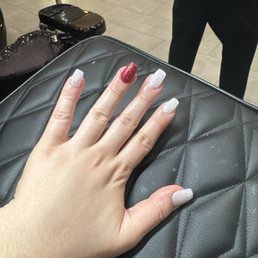 Perfectly simple Christmas nails!!!