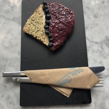 Mora Mora - PBJ toast - Juice Bars & Smoothies Near Me - Ciudad de México, DIF Mora Mora - PBJ toast - Juice Bars & Smoothies Near Me - Ciudad de México, DIF
