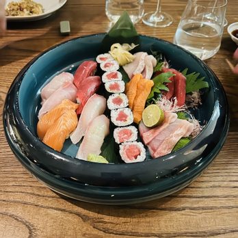 Miru - Oke Mori San - 36 Pieces - Japanese Near Me - Chicago, Illinois