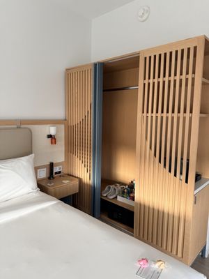 Arlo Wynwood by null