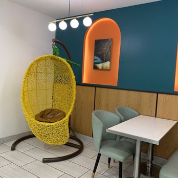 Mango Mango Dessert - Chair - Desserts Near Me - Cleveland, Ohio Mango Mango Dessert - Chair - Desserts Near Me - Cleveland, Ohio