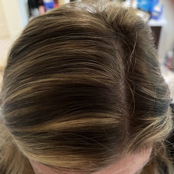 Maxine Salon - Hair Salons Near Me - Chicago, Illinois