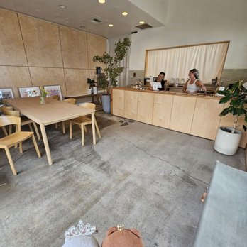 Ando - Inside - Coffee & Tea Near Me - Kailua, Hawaii