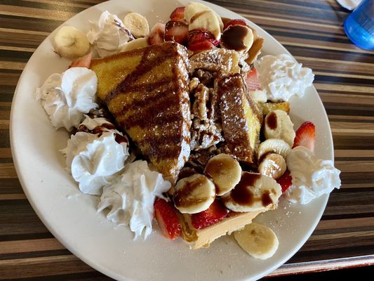 Parkway Diner by null