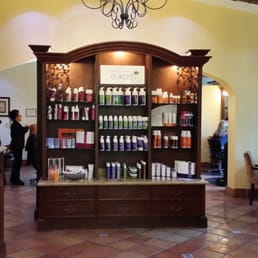 Looking into salon from the Spa entrance. That's Jackie on the left. Looking into salon from the Spa entrance. That's Jackie on the left.