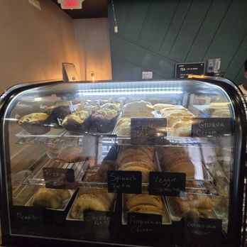Complimentary Café - Coffee & Tea Near Me - Skokie, Illinois Complimentary Café - Coffee & Tea Near Me - Skokie, Illinois