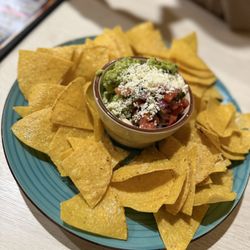 Las Enchiladas - Homemade Guacamole