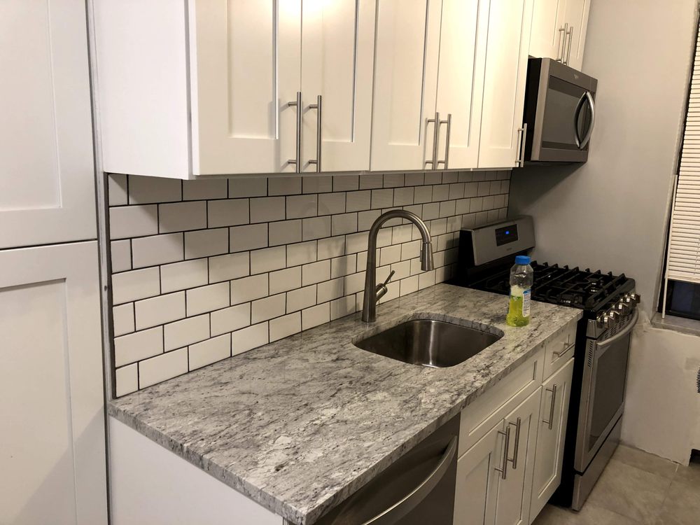 Slide of Hawkeye Home Improvements