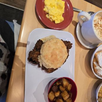 Ruby Sunshine Ballantyne - Chicken biscuit that was overcooked - Breakfast & Brunch Near Me - Charlotte, North Carolina Ruby Sunshine Ballantyne - Chicken biscuit that was overcooked - Breakfast & Brunch Near Me - Charlotte, North Carolina