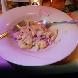 La Piazzetta - Tortellini alla panna