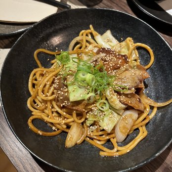 Tanoshi - Yaki Soba (pork) - Japanese Near Me - Queenstown, OTA Tanoshi - Yaki Soba (pork) - Japanese Near Me - Queenstown, OTA