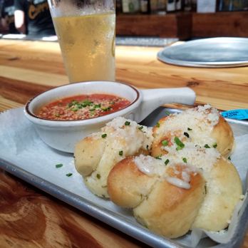 Crispy's Springfield Gallery - Garlic knots - Pizza Near Me - Jacksonville, Florida Crispy's Springfield Gallery - Garlic knots - Pizza Near Me - Jacksonville, Florida
