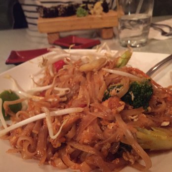 Sun Cuisines - Veggie pad Thai - Thai Near Me - Buffalo, New York Sun Cuisines - Veggie pad Thai - Thai Near Me - Buffalo, New York