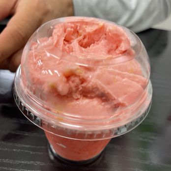 La Michoacana Premium - Guava and watermelon - Juice Bars & Smoothies Near Me - South Gate, California