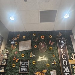 Humble Bee Sugaring Studio - Sparks