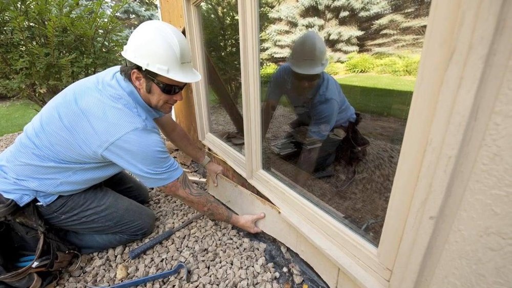 Slide of HandyCrew Services