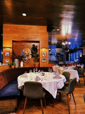Saint Ann Restaurant & Bar by null
