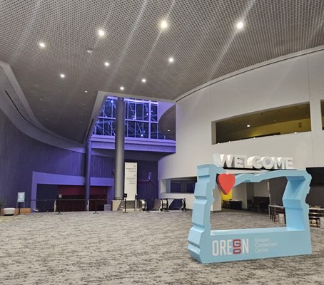 Oregon Convention Center by null