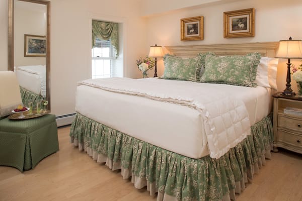 Belfast Bay Inn CLOSED by null