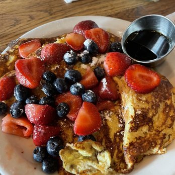 Fratelli Cafe - Signature Croissant French Toast - Coffee & Tea Near Me - Los Angeles, California Fratelli Cafe - Signature Croissant French Toast - Coffee & Tea Near Me - Los Angeles, California