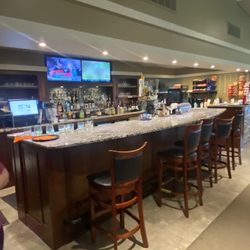 Pub19 Bar & Grill - The bar