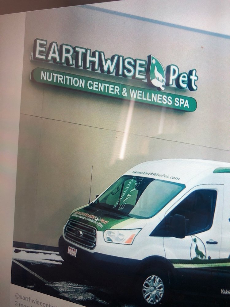 EARTHWISE PET NUTRITION CENTER & WELLNESS CENTER Pet Groomers 6530