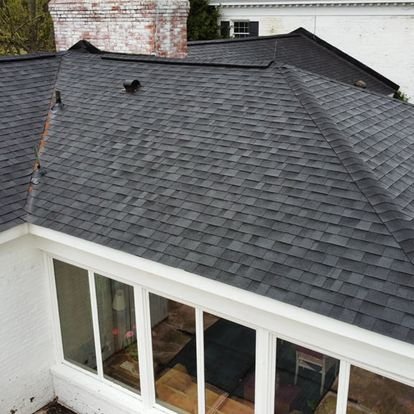 Slide of SI&R Roofing, Siding and Painting