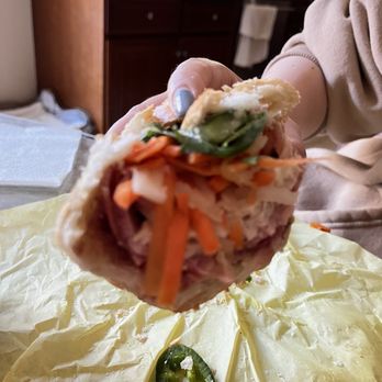 Banh Mi Ba Le - Vietnamese Near Me - Oakland, California
