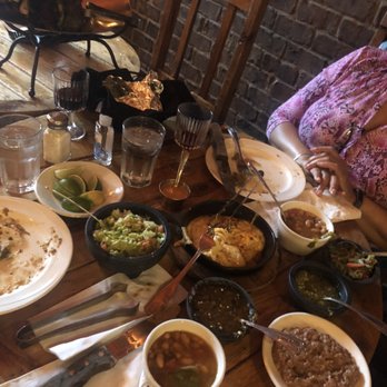 Canton Regio - 1/2 kilo of steak, refried beans, queso fundido, and guacamole - Mexican Near Me - Chicago, Illinois