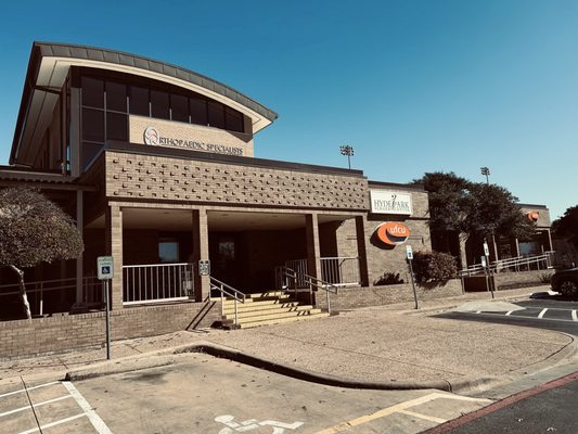 UFCU - Updated October 2026 - 109 Reviews - 15 Photos - 4611 Guadalupe ...