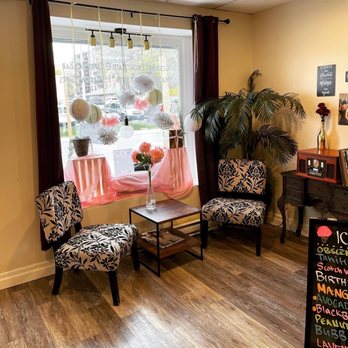 Miss Bailey Brown Chocolate - a living room - Chocolatiers & Shops Near Me - Burlington, Ontario Miss Bailey Brown Chocolate - a living room - Chocolatiers & Shops Near Me - Burlington, Ontario