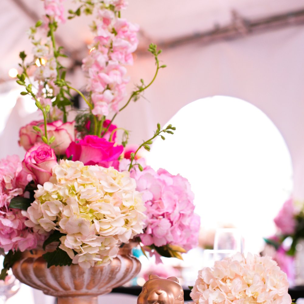 Nancy Arlene Flowers - Center Piece - Florists Near Me Nancy Arlene Flowers - Center Piece - Florists Near Me