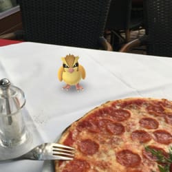 PiNO Ristorante-Pizzeria-Enoteca - Auch den Pokémon Taubsi schmeckt's beim Pino ;-)
