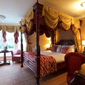 Fir Grove Hotel - Suite with 4 Poster Bed - Hotels Near Me - Warrington, CHE