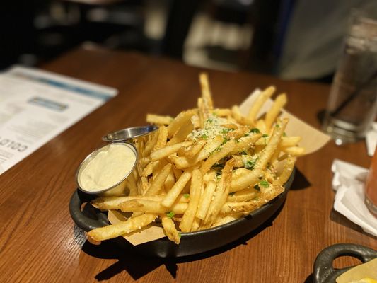 Bar Louie - The District by null