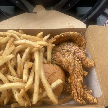 CM Chicken - Gardena - Lunch special - garlic soy tenders. Comes with choice of drink. Coleslaw in box but not pictured. - Chicken Shop Near Me - Gardena, California