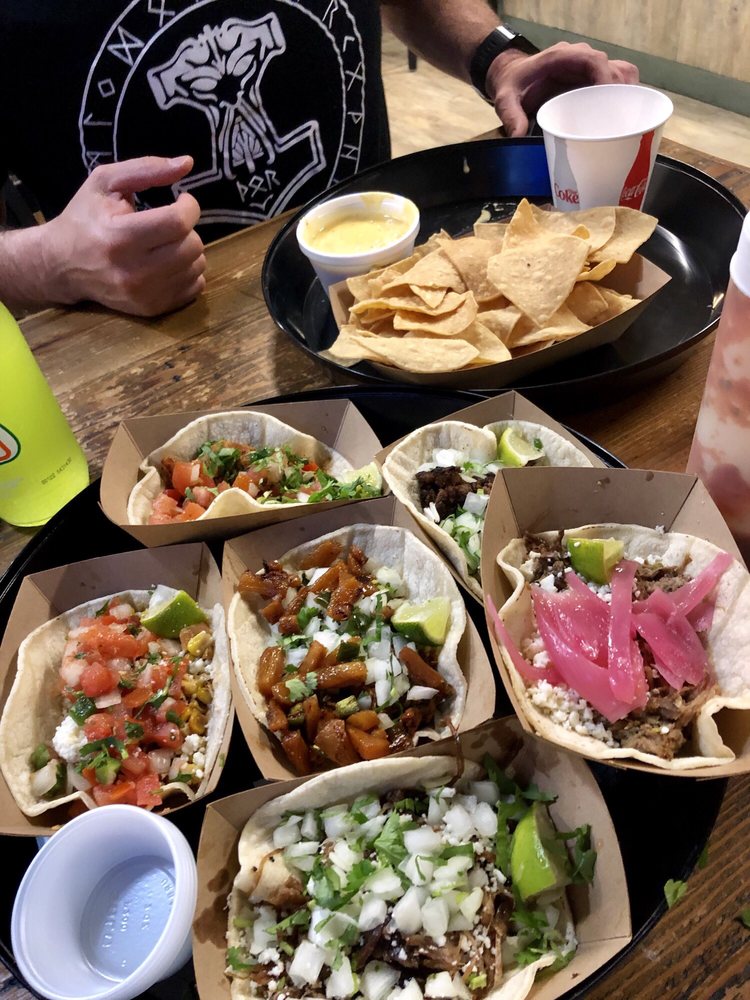 TIN ROOF TACOS 360 Photos & 637 Reviews 115 S Broadway Ave, Boise