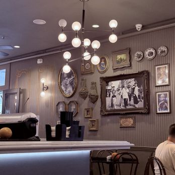Curio Bistro - Dinning area - Cajun/Creole Near Me - New Orleans, Louisiana Curio Bistro - Dinning area - Cajun/Creole Near Me - New Orleans, Louisiana
