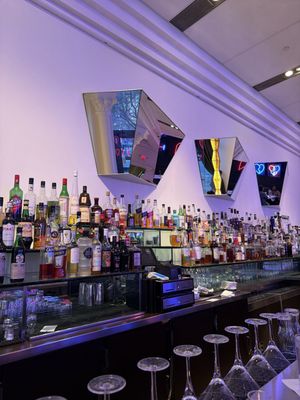 Elsa's On the Park by null