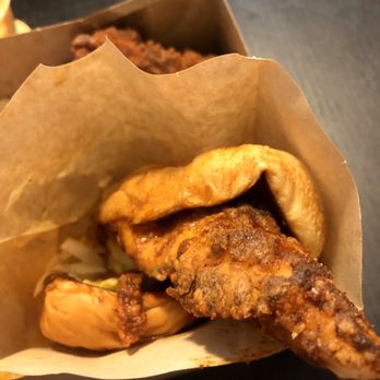 Main Chick Hot Chicken - Chicken Shop Near Me - Pasadena, California