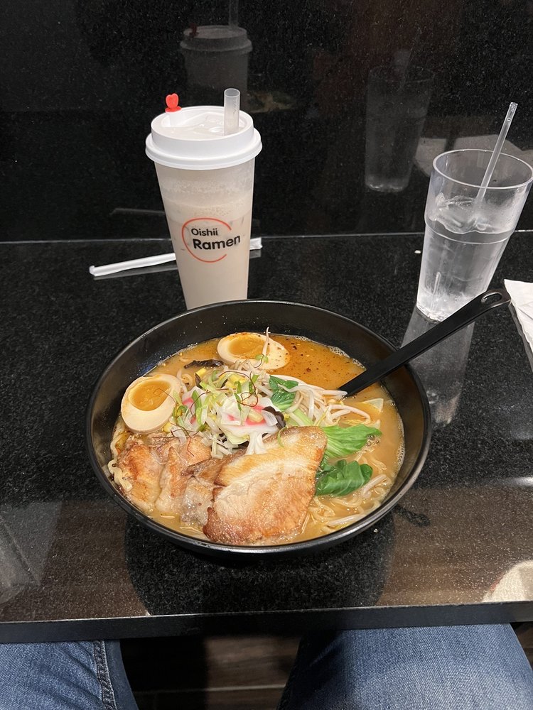 Food from Oishii Ramen