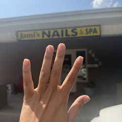 Jami’s Nails & Spa