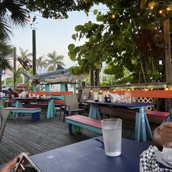Archie's Seabreeze - Outdoor seating