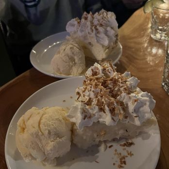 Pie Dive Bar - Coconut Cream Pie and Banana Bourbon Cream Pie - Dive Bars Near Me - Snohomish, Washington