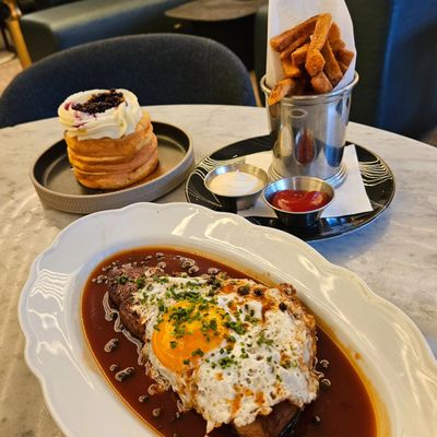 Vela Toronto by null