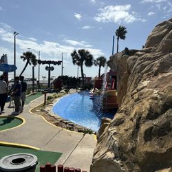 Magic Carpet Golf